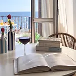 Seafront Tysandros Apartamento