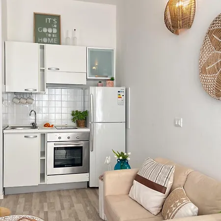 Apartment Seafront Tysandros *